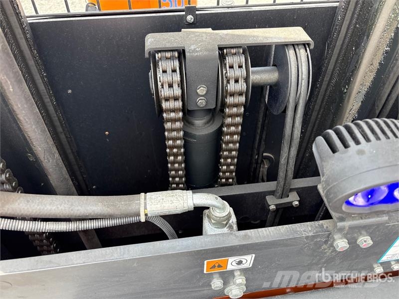 Doosan BOP15S-9 800 lb Order Picker Préparateur de commande moyenne levée
