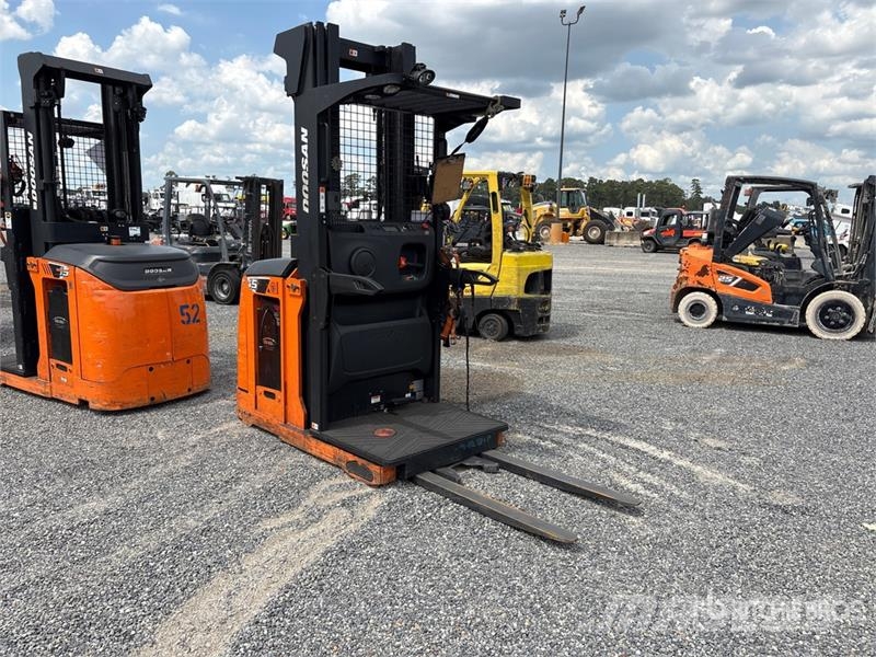 Doosan BOP15S-9 800 lb Order Picker Préparateur de commande moyenne levée