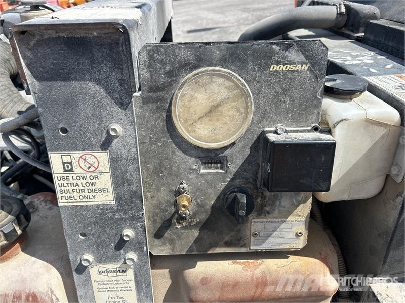 Doosan C185WKUB-T4I 185 cfm Mobile Air Compressor Compressors