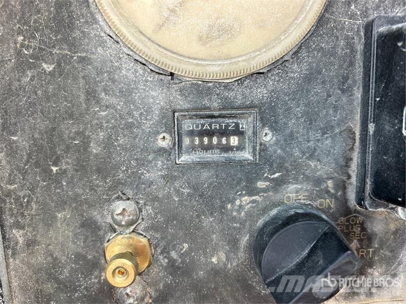 Doosan C185WKUB-T4I 185 cfm Mobile Air Compressor Compressors