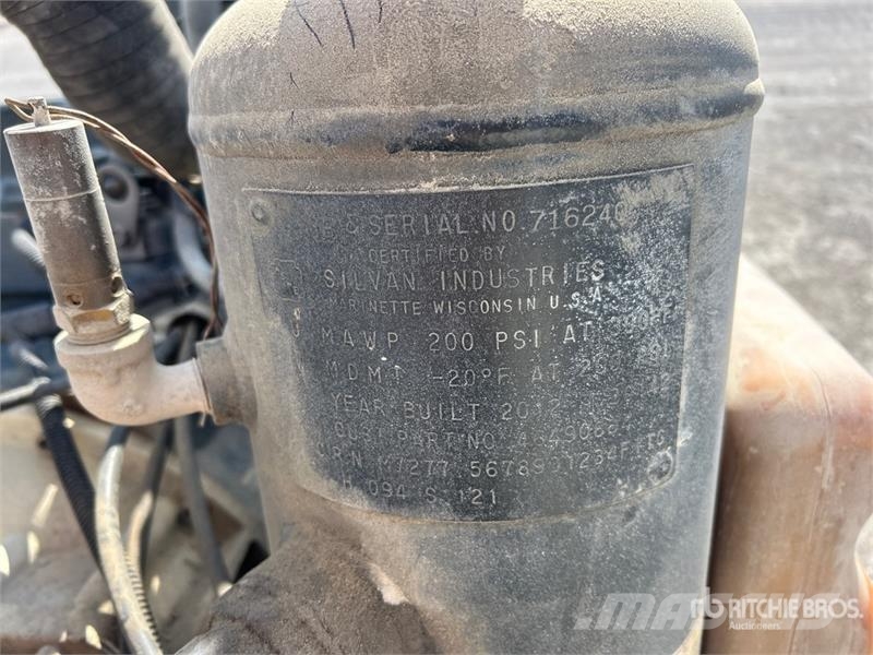 Doosan C185WKUB-T4I 185 cfm Mobile Air Compressor Compressors