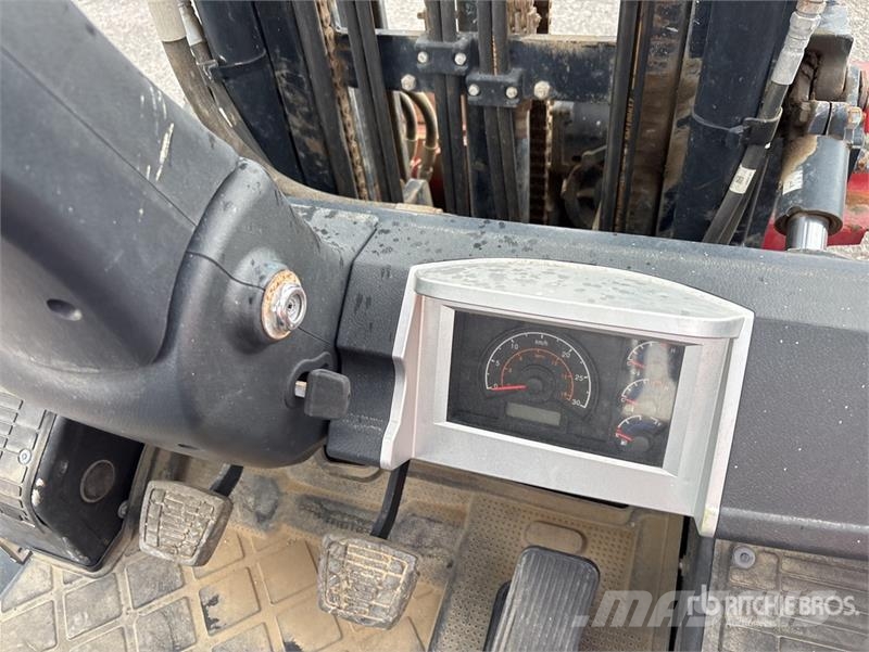 Doosan D30S7 5500 lb Cushion Tire Forklift Інше