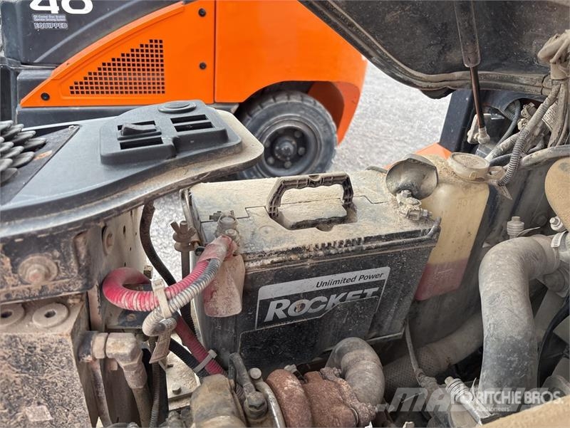 Doosan D30S7 5500 lb Cushion Tire Forklift Інше