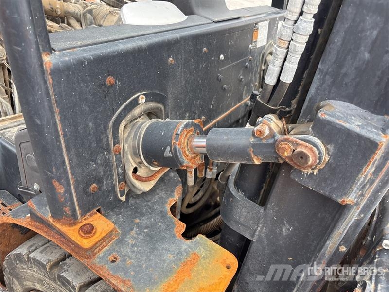 Doosan D30S7 5500 lb Cushion Tire Forklift Інше