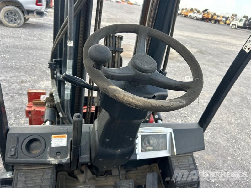 Doosan D30S7 5500 lb Pneumatic Tire Forklift Gaffeltrucker - Annet