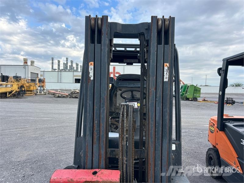 Doosan D30S7 5500 lb Pneumatic Tire Forklift Gaffeltrucker - Annet