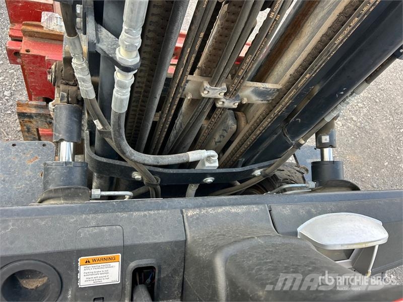 Doosan D30S7 5500 lb Pneumatic Tire Forklift Gaffeltrucker - Annet