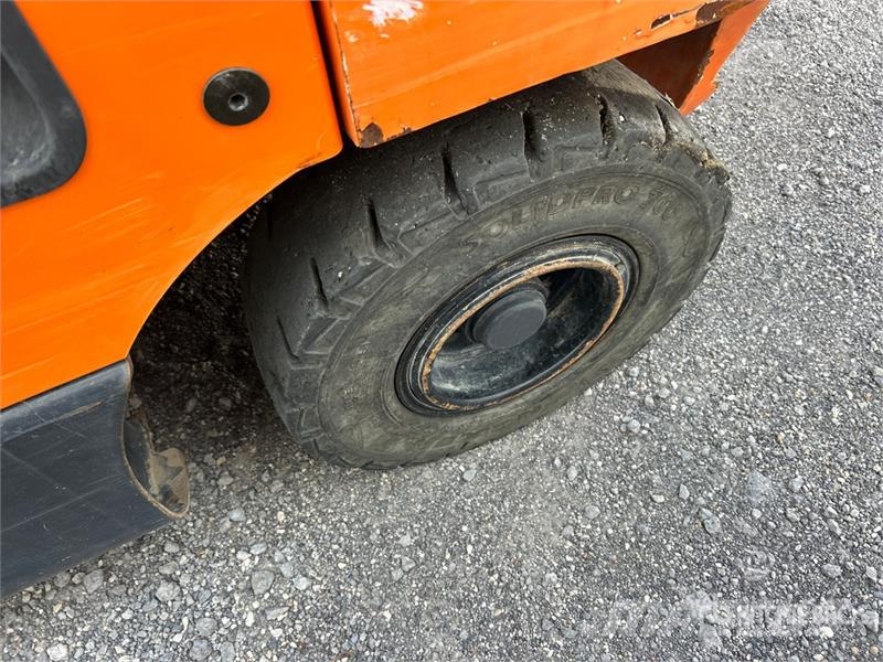 Doosan D30S7 Pneumatic Tire Forklift Gaffeltrucker - Annet