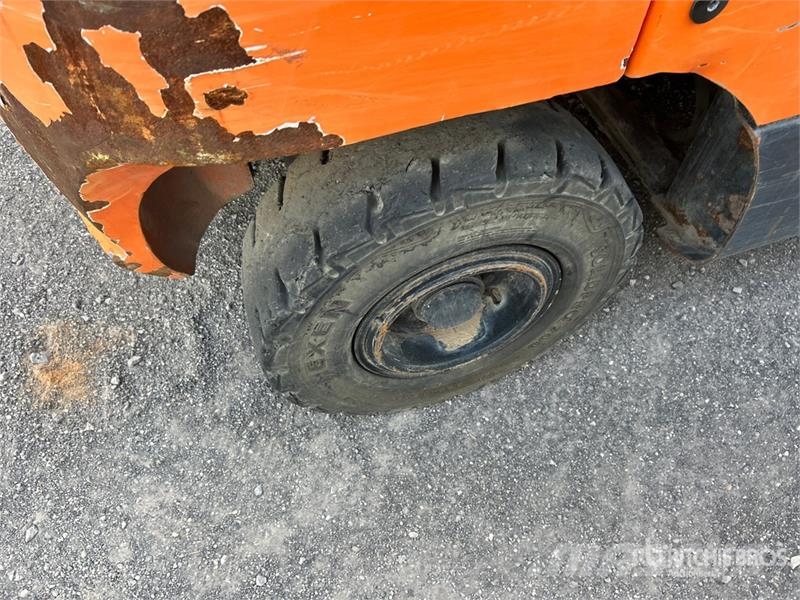 Doosan D30S7 Pneumatic Tire Forklift Gaffeltrucker - Annet
