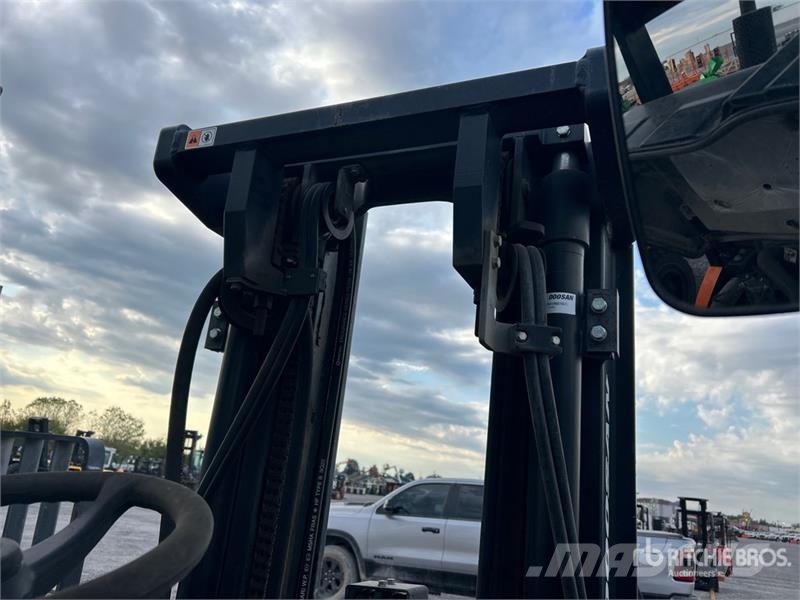 Doosan D30S7 Pneumatic Tire Forklift Gaffeltrucker - Annet