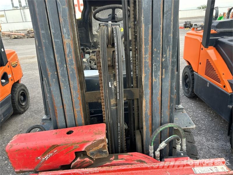 Doosan D30S7 Pneumatic Tire Forklift Gaffeltrucker - Annet