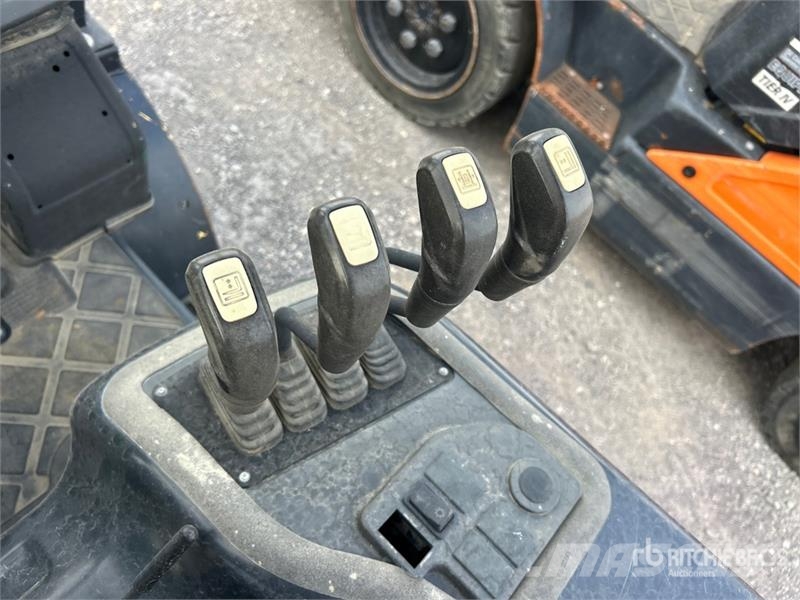 Doosan D30S7 Pneumatic Tire Forklift Gaffeltrucker - Annet
