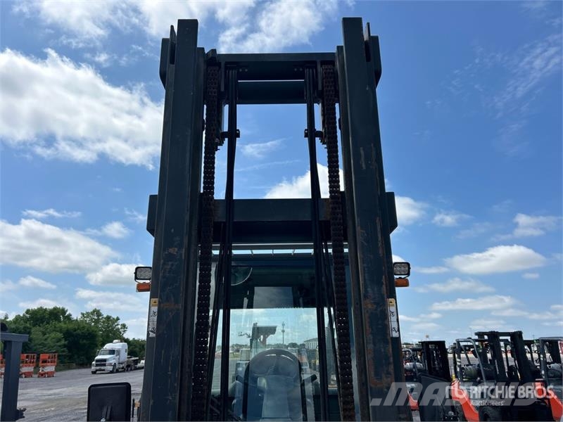 Doosan D70S-7 13500 lb Pneumatic Tire Forklift 그 외 지게차