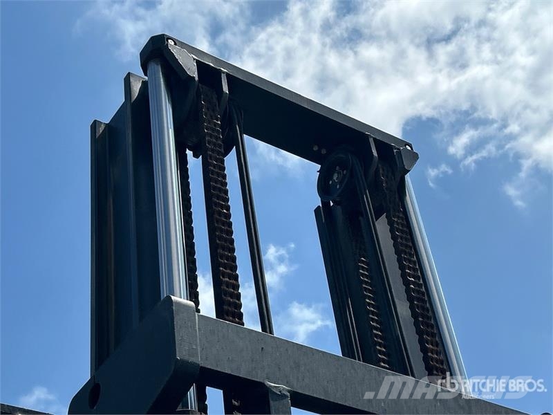 Doosan D70S-7 13500 lb Pneumatic Tire Forklift 그 외 지게차