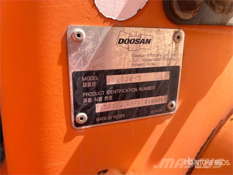 Doosan DL220-3 Kolesni nakladalci