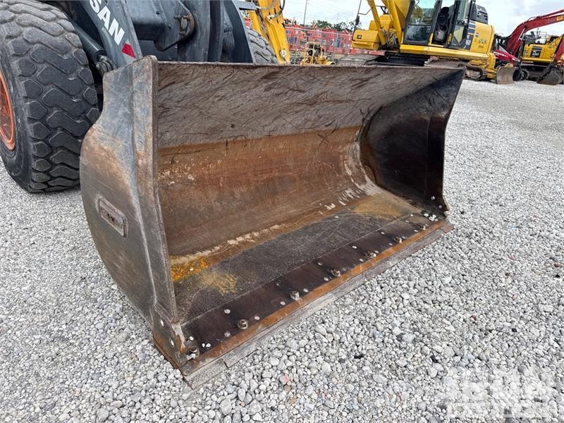 Doosan DL220-7 Wheel Loader Gumikerekes homlokrakodók