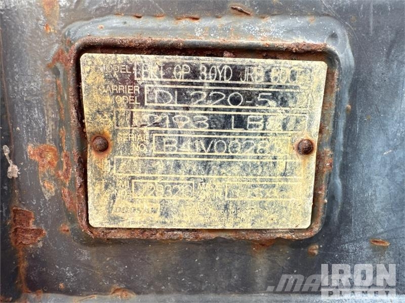 Doosan DL220-7 Wheel Loader Gumikerekes homlokrakodók