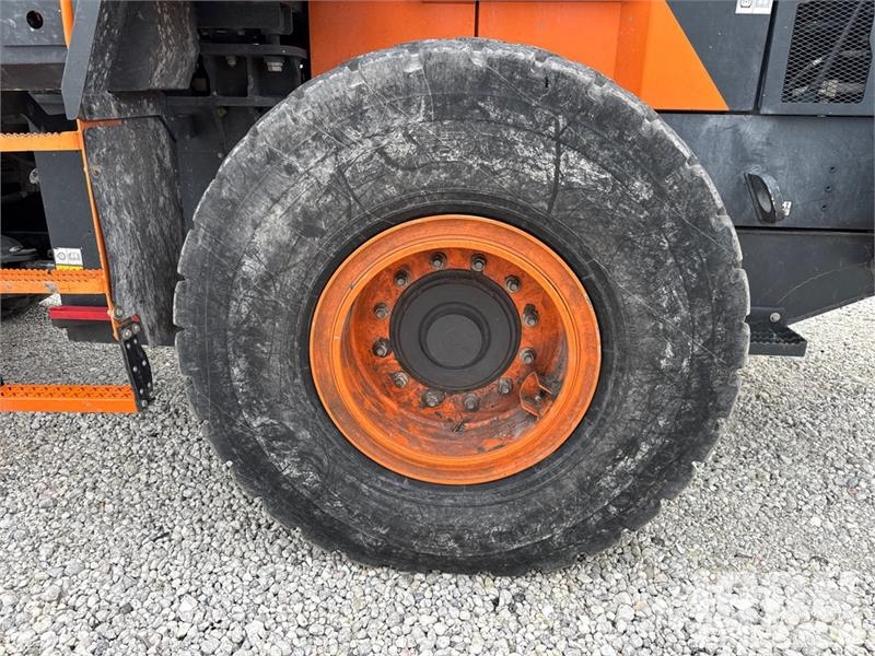 Doosan DL220-7 Wheel Loader Gumikerekes homlokrakodók