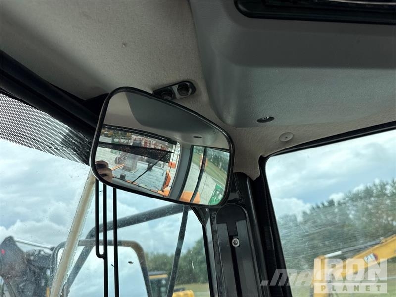 Doosan DL220-7 Wheel Loader Gumikerekes homlokrakodók