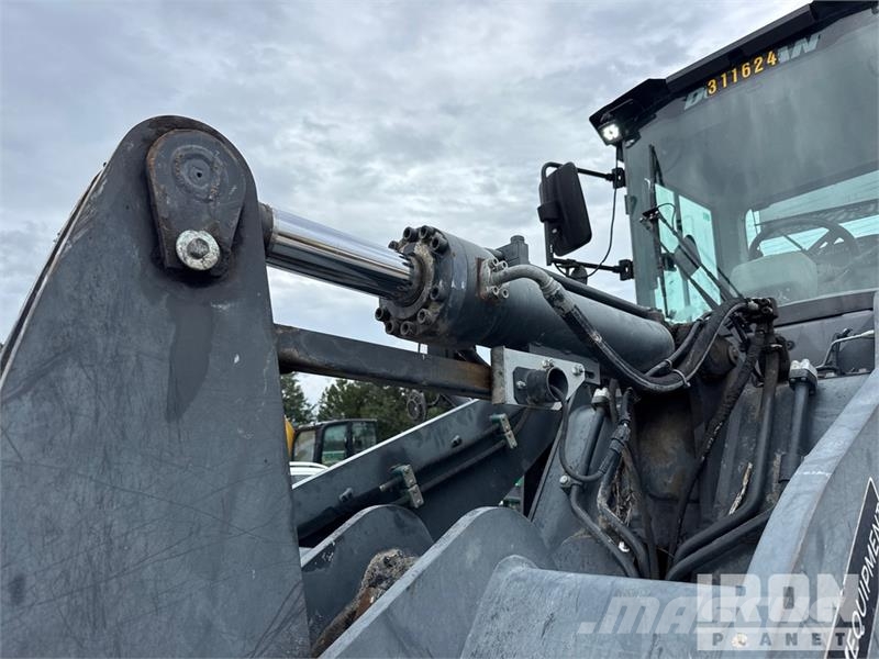 Doosan DL220-7 Wheel Loader Gumikerekes homlokrakodók
