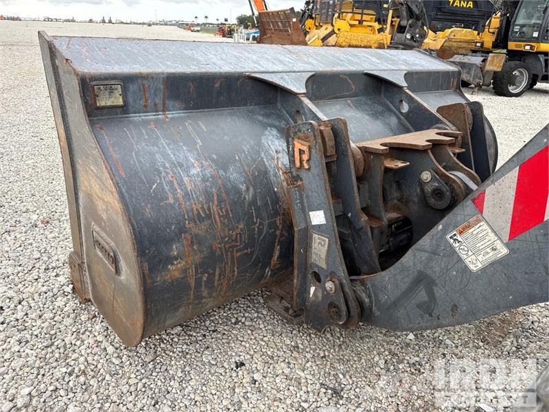 Doosan DL220-7 Wheel Loader Gumikerekes homlokrakodók