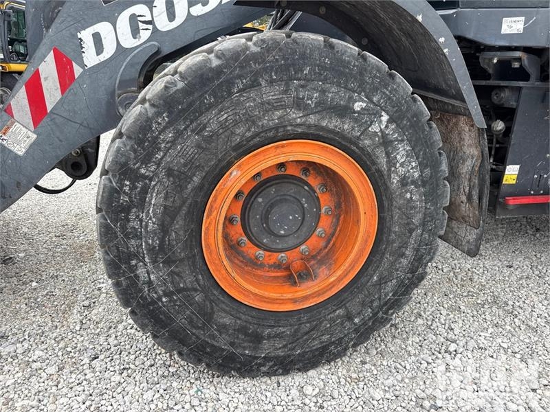 Doosan DL220-7 Wheel Loader Gumikerekes homlokrakodók