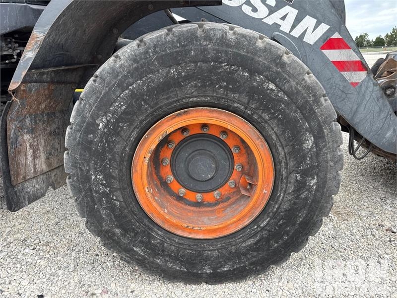 Doosan DL220-7 Wheel Loader Gumikerekes homlokrakodók