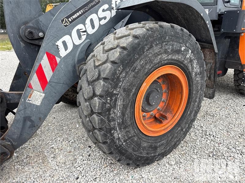 Doosan DL220-7 Wheel Loader Gumikerekes homlokrakodók