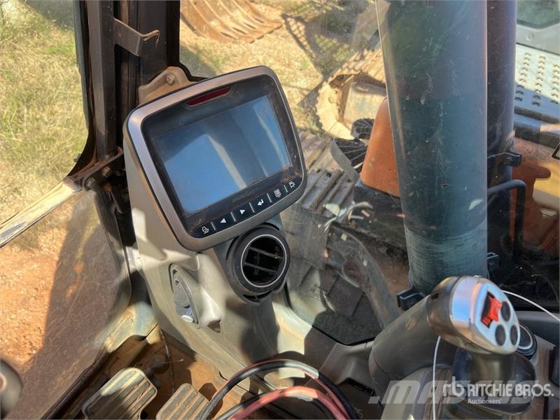 Doosan DX140LC Tracked Excavator Bageri guseničari
