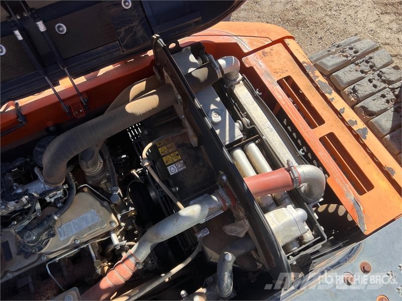 Doosan DX140LC Tracked Excavator Bageri guseničari