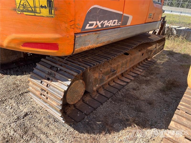 Doosan DX140LC Tracked Excavator Bageri guseničari