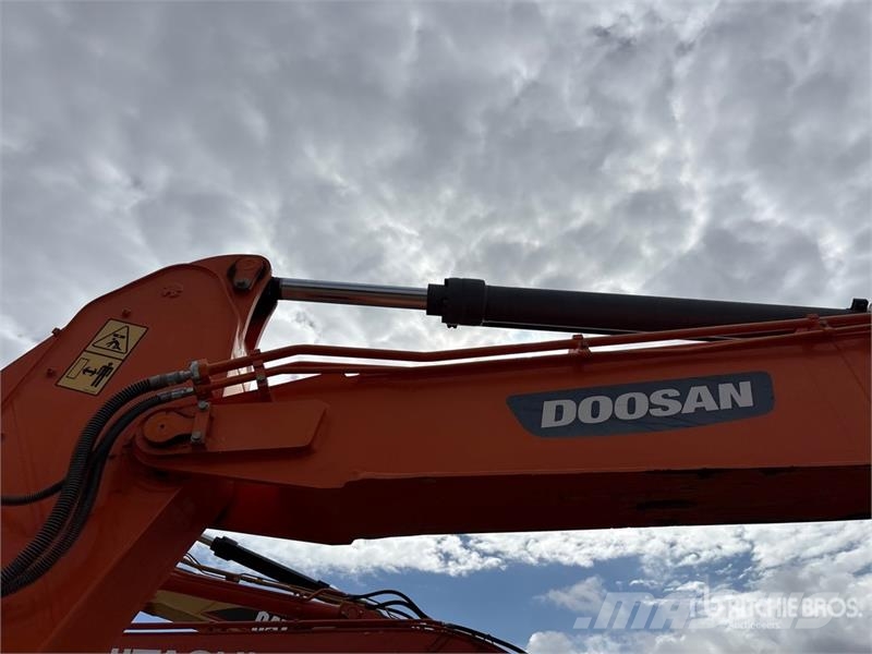 Doosan DX190W-5 Wheel Excavator حفارات بعجل