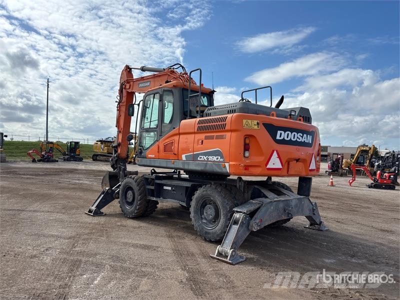 Doosan DX190W-5 Wheel Excavator حفارات بعجل