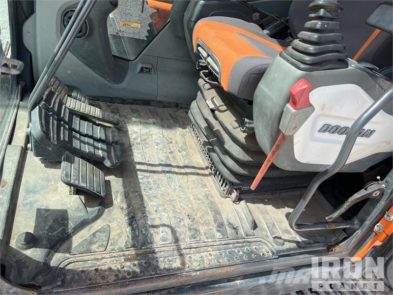 Doosan DX350LC-5 Lánctalpas kotrók