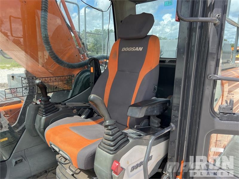 Doosan DX350LC-5 Lánctalpas kotrók