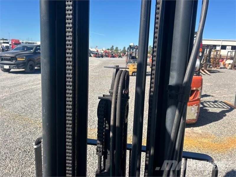 Doosan G20SC-5 3250 lb Pneumatic Tire Forklift Інше
