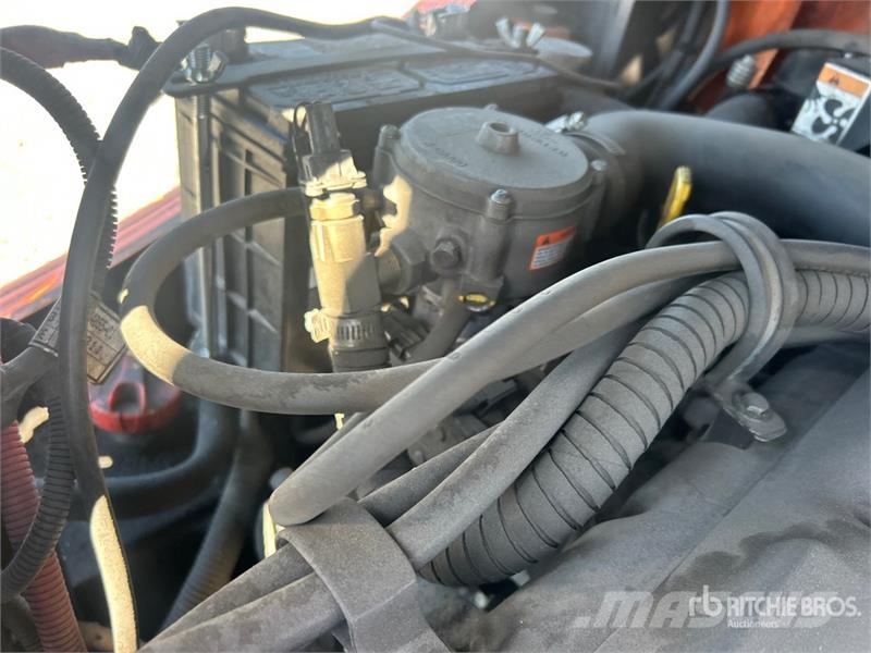 Doosan G20SC-5 3250 lb Pneumatic Tire Forklift Інше