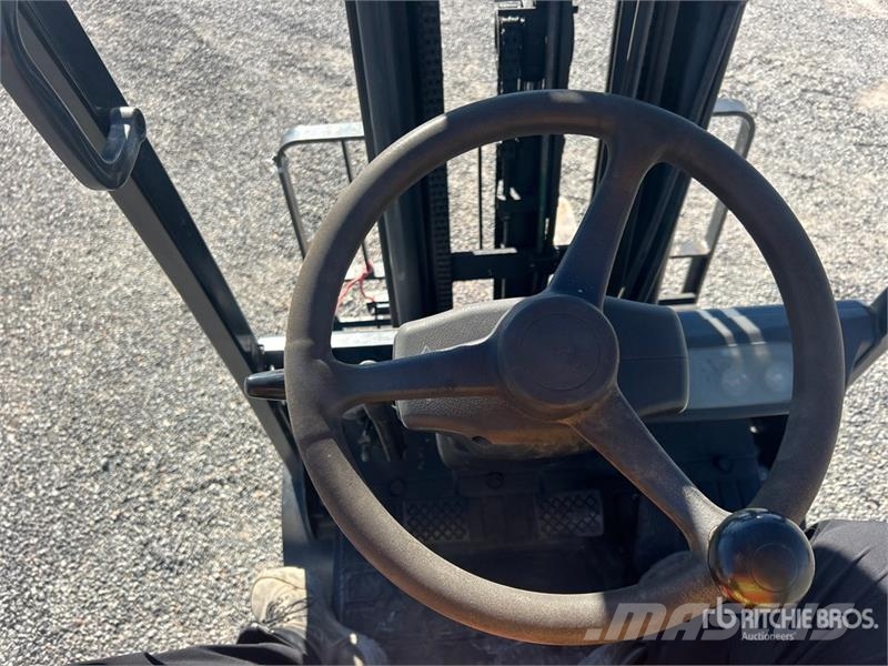 Doosan G20SC-5 3250 lb Pneumatic Tire Forklift Інше