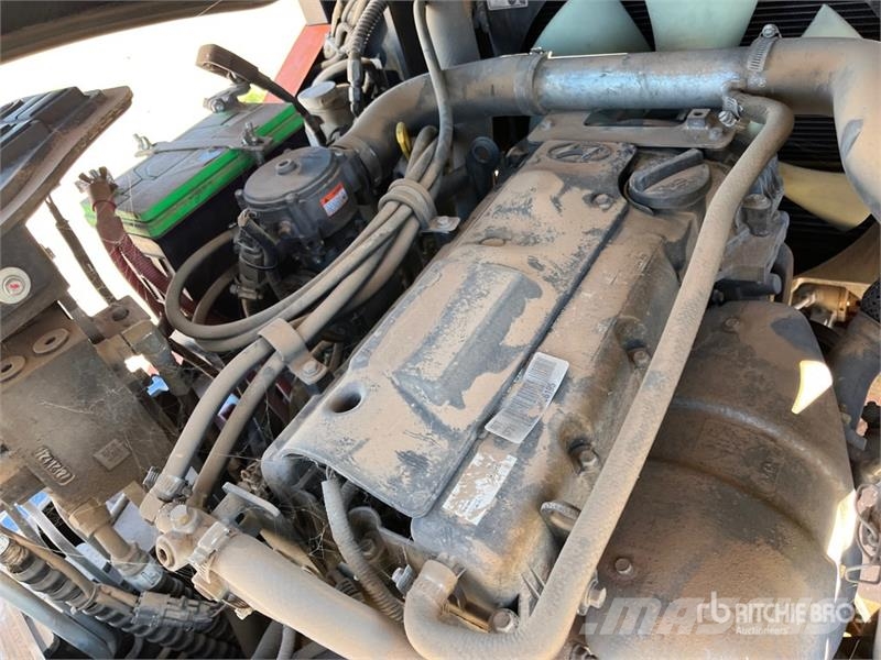 Doosan G25 4600 lb Pneumatic Tire Forklift Інше