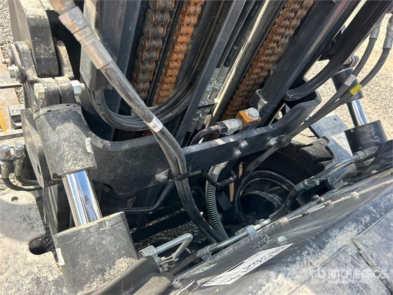 Doosan G25E-7 3850 lb Pneumatic Tire Forklift Autokrāvēji - citi