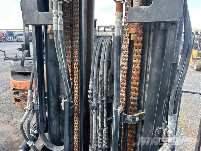 Doosan G25E-7 3850 lb Pneumatic Tire Forklift 그 외 지게차