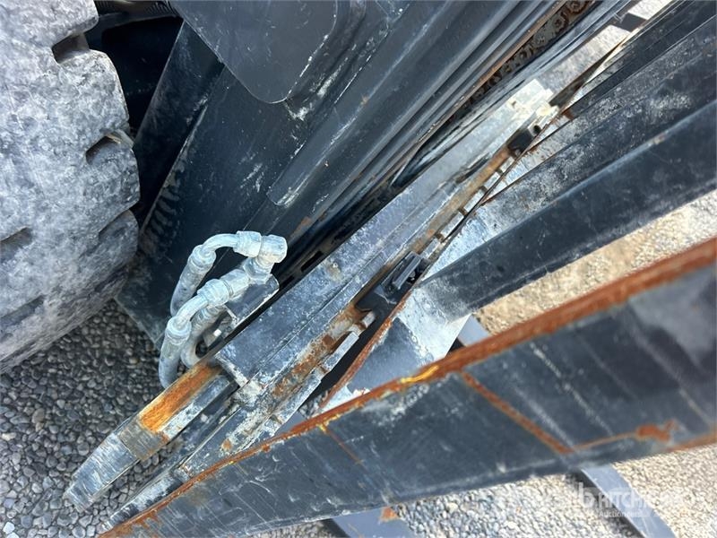 Doosan G25E-7 3850 lb Pneumatic Tire Forklift 그 외 지게차