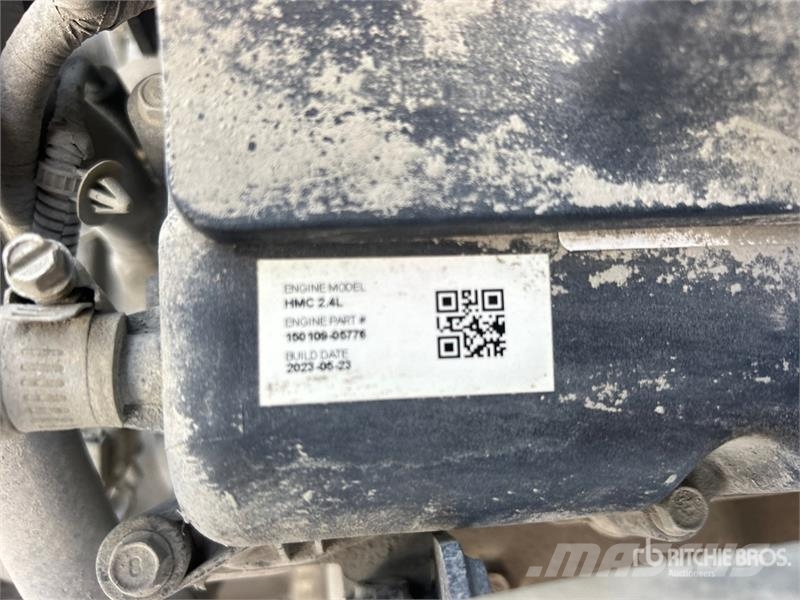 Doosan G25E-7 3850 lb Pneumatic Tire Forklift Autokrāvēji - citi