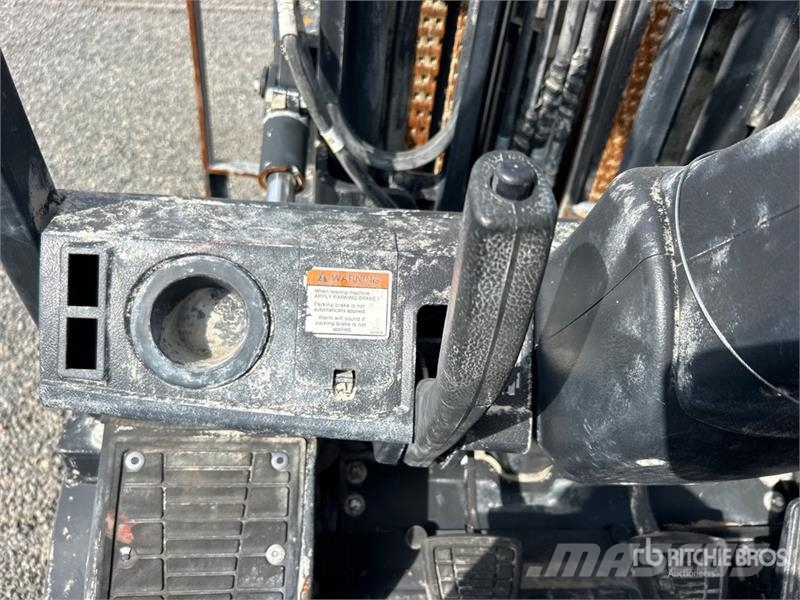 Doosan G25E-7 3850 lb Pneumatic Tire Forklift 그 외 지게차