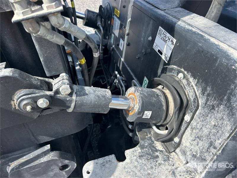 Doosan G25E-7 3850 lb Pneumatic Tire Forklift Autokrāvēji - citi