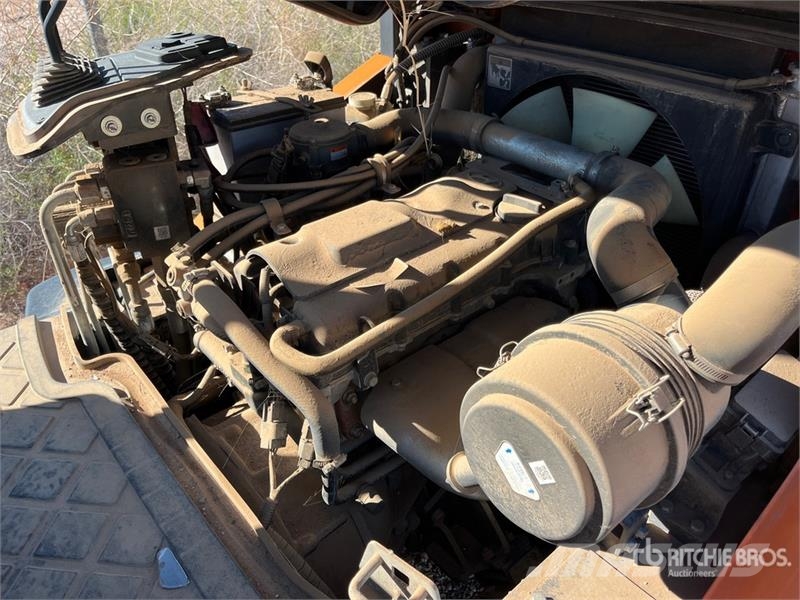 Doosan G25E-7 4600 lb Pneumatic Tire Forklift Інше