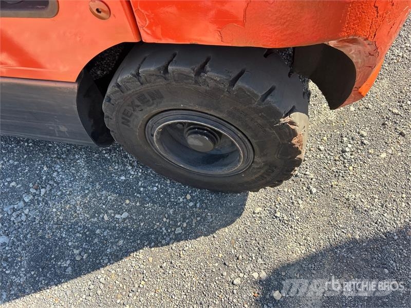 Doosan G25N-7 4600 lb Pneumatic Tire Forklift Muut haarukkatrukit