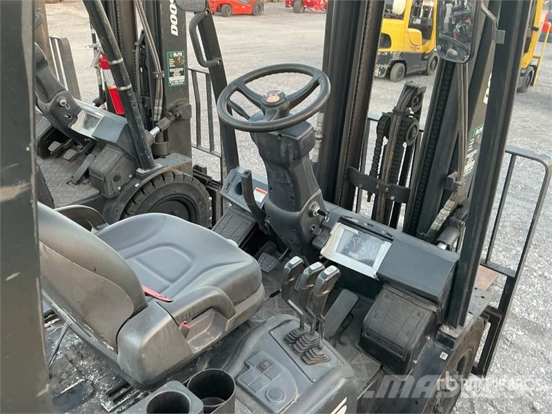 Doosan G25N-7 4600 lb Forklift Gaffeltrucker - Annet