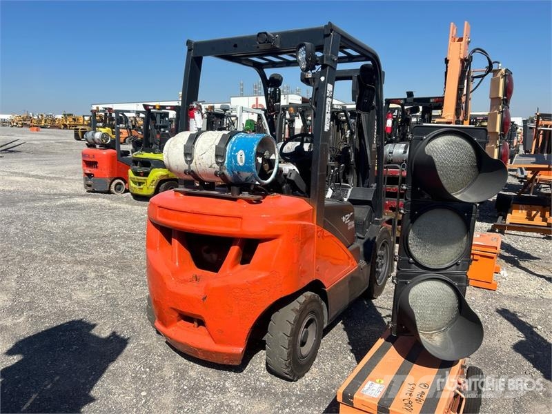 Doosan G25N-7 4600 lb Pneumatic Tire Forklift Muut haarukkatrukit