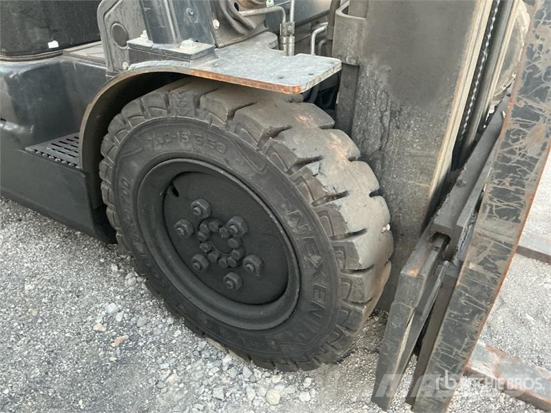 Doosan G25N-7 4600 lb Forklift Інше